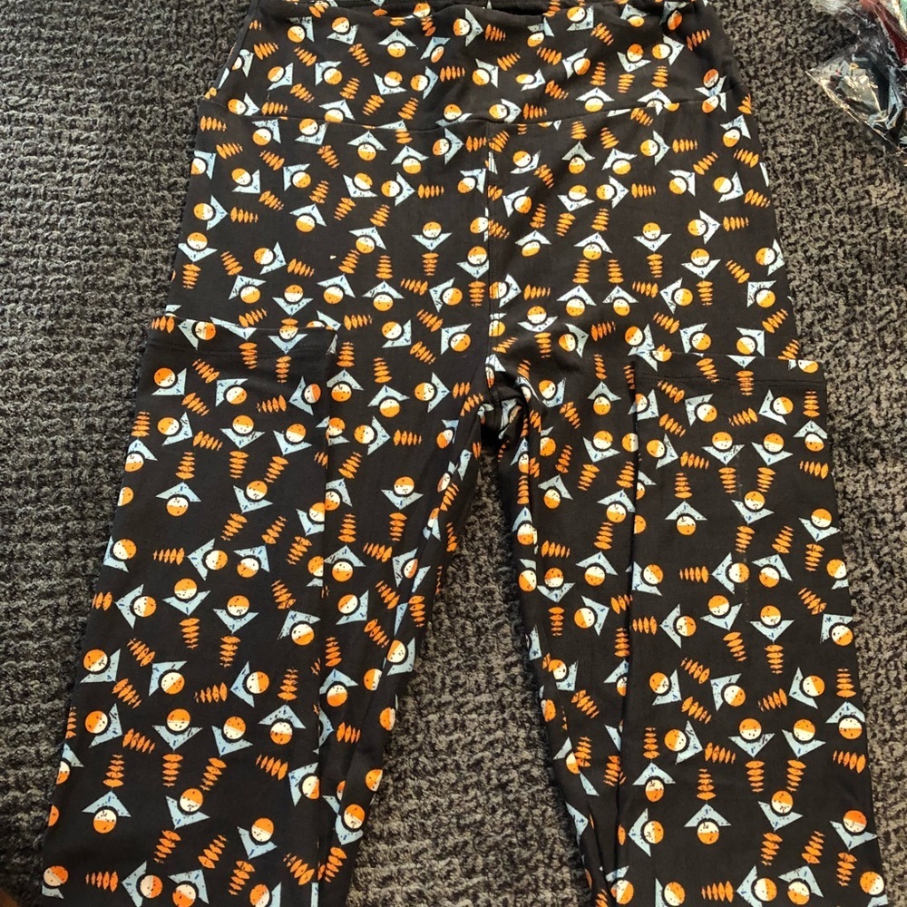 🔹 4 for $30 Lularoe OS Leggings